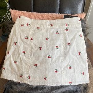Forever 21 Cherry Embroidered skirt XS